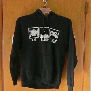 Gildan,  "gaming" sweatshirt hoodie .Black, size men's Medium.